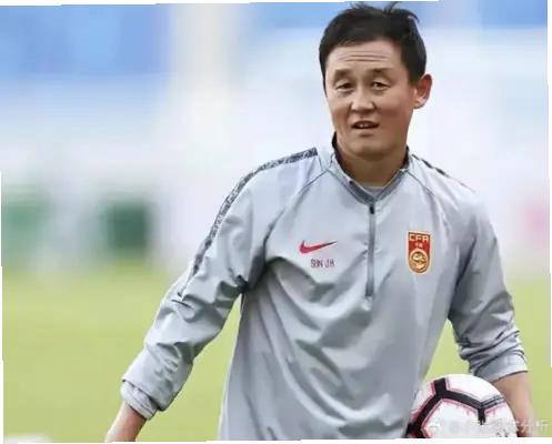 基层教练培训不升级，凭什么留住年轻球员？